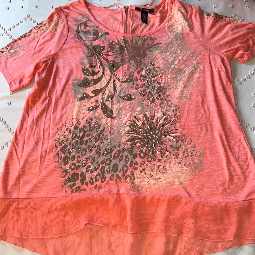 Coral Graphic animal & floral Print Women's Top